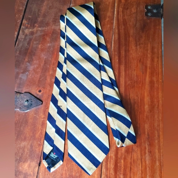 Robert Talbott Vintage Necktie. Gold, Blue, White Diagonal Stripe. - Picture 1 of 5
